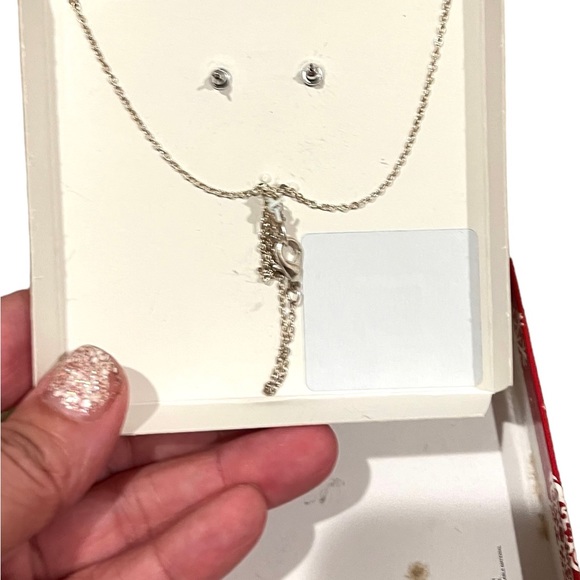 Rhinestone Wishbone & Stud Earrings Boxed Set - New in Box - Picture 4 of 4